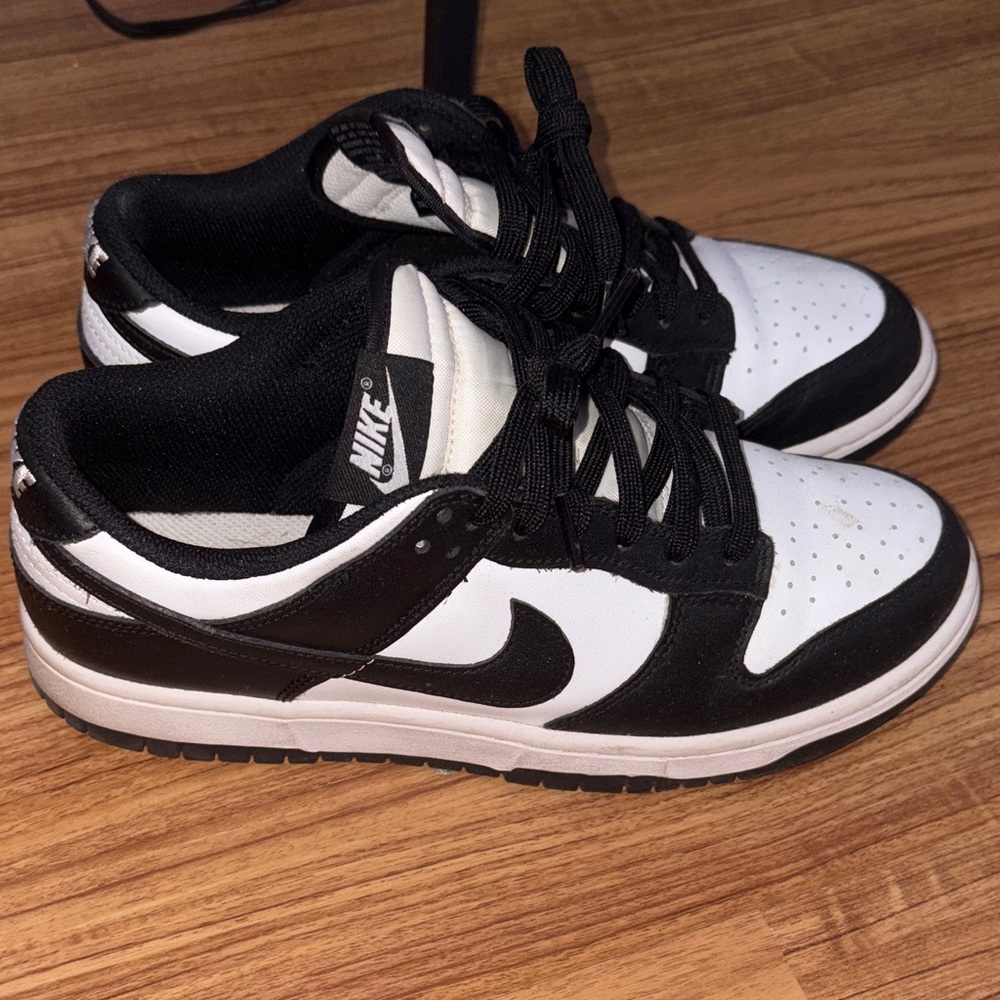 Nike Black and White Low-Top Skate Sneakers